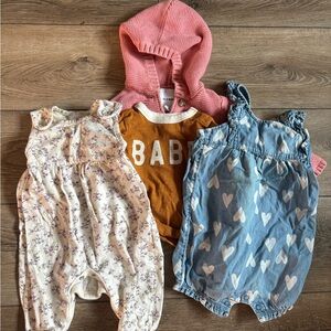 Baby Girl Outfit Bundle (4 Pieces) | Old Navy + Floral + Heart Romper